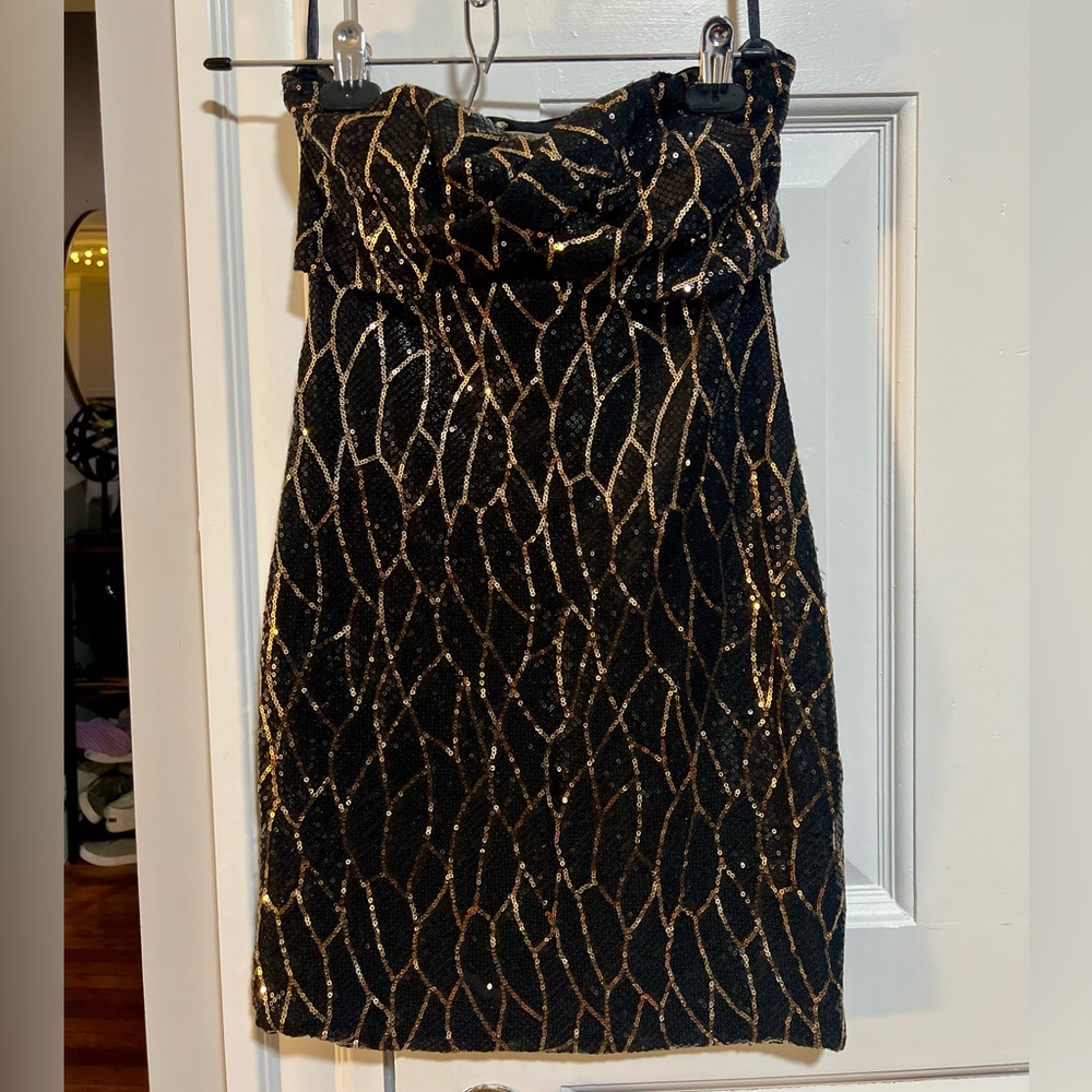 Arden B Gold and Black Sequin Mini Strapless Cocktail Dress